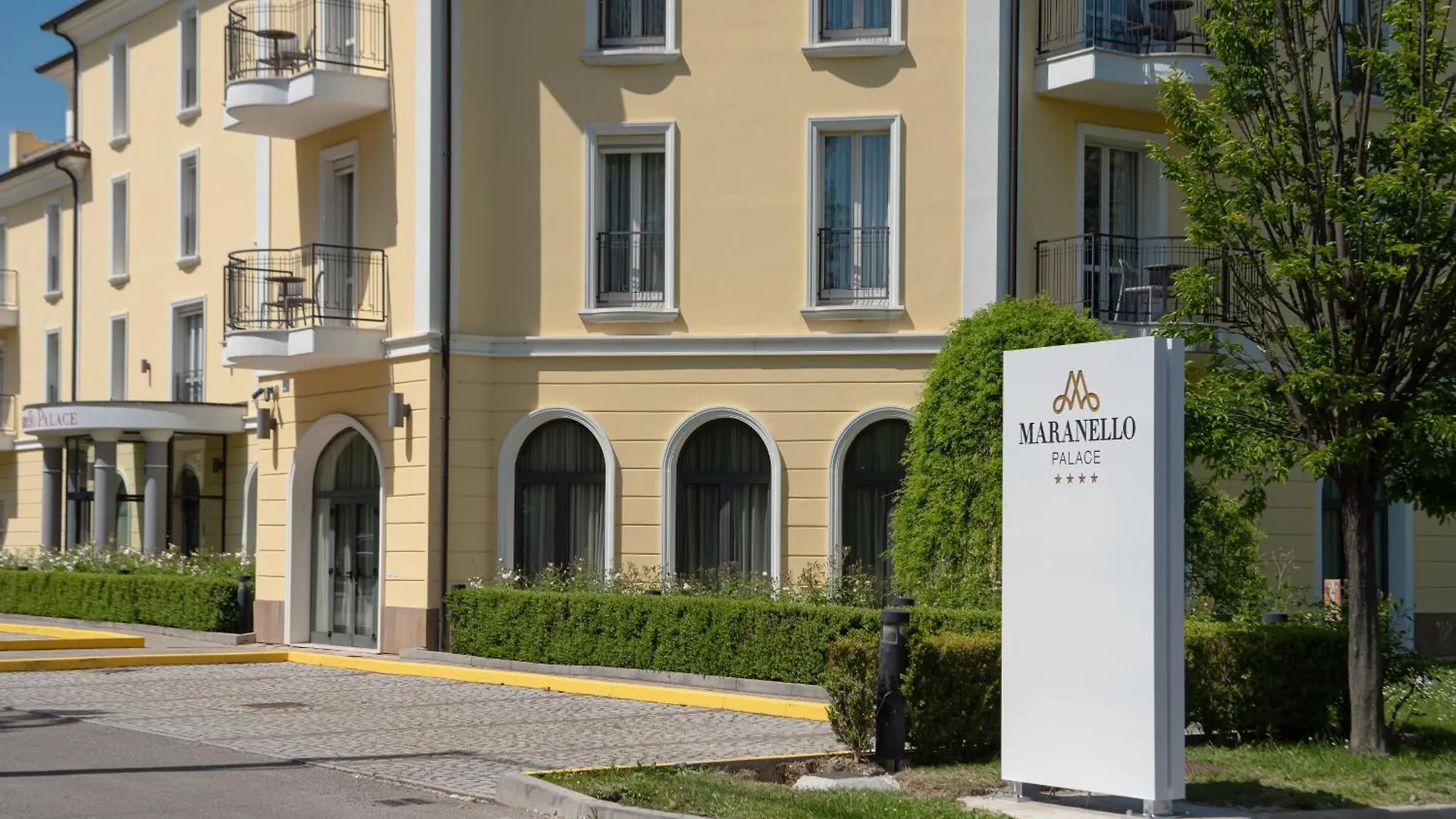 Maranello Palace 4*,
